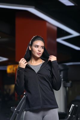 Πλήρης απόδοση Zip μακρύ μανίκι Hoodie υγρασία Wicking Regular Fit