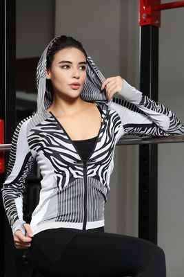 Πλήρης σφραγίδα με μακρύ μανίκι Hoodie υγρασία Wicking τρύπες του αντίχειρα βιώσιμο αθλητισμό
