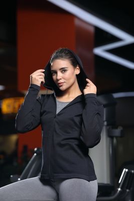 Πλήρης απόδοση Zip μακρύ μανίκι Hoodie υγρασία Wicking Regular Fit